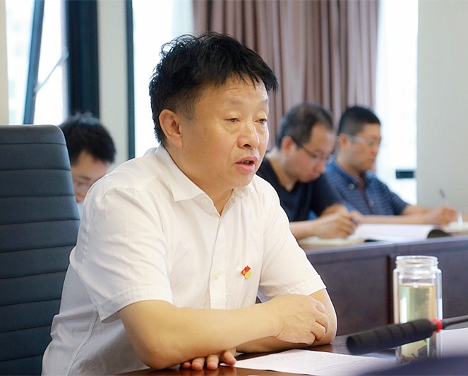 优发国际集团举行“不忘初心、切记使命”主题教育集中学习钻研