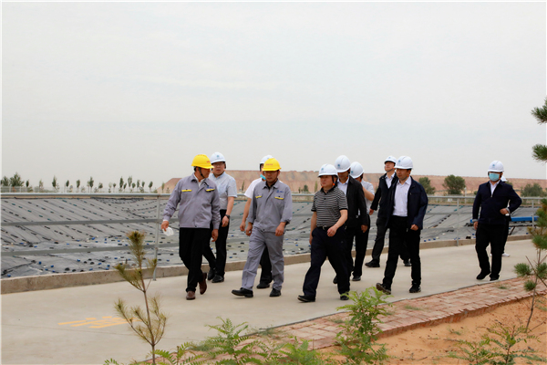 优发国际集团复工复产促增添项目观摩聚会与会职员走进大秦国源三秦环保秦邦园区在榆项目