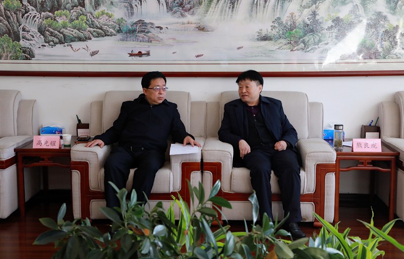 熊良虎拜会榆林市市长李春临、副市长张胜利