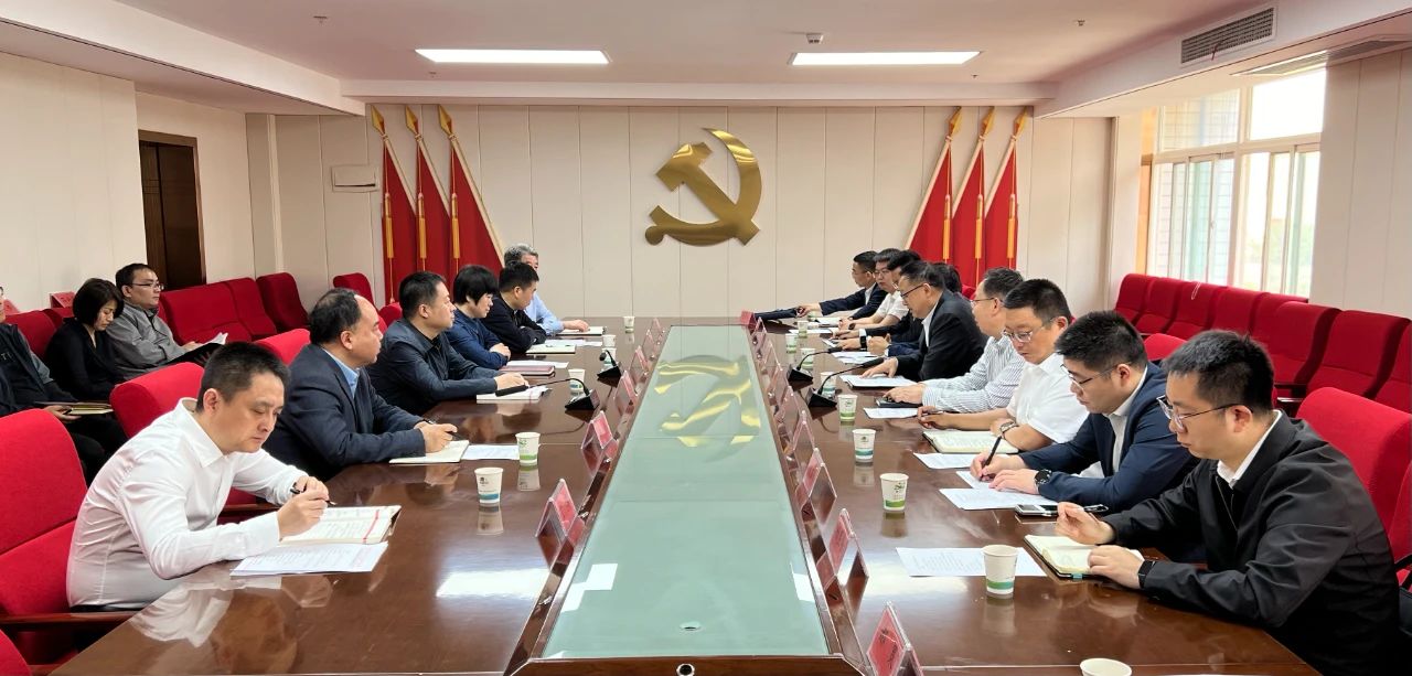 优发国际集团与咸阳市生态情形局座谈交流