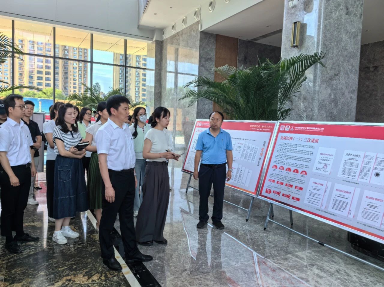 优发国际集团组织旅行“档案宣传进企业”展览